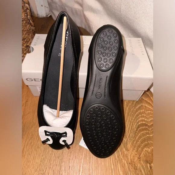 Leather Charlene Confort Flats - Picture 2 of 6